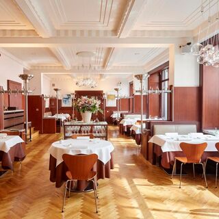 Bozar Restaurant - 1