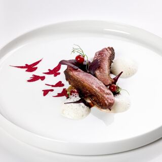MAIN TOWER Restaurant & Lounge - 8