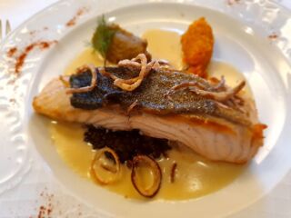 Au Cheval Blanc - 11